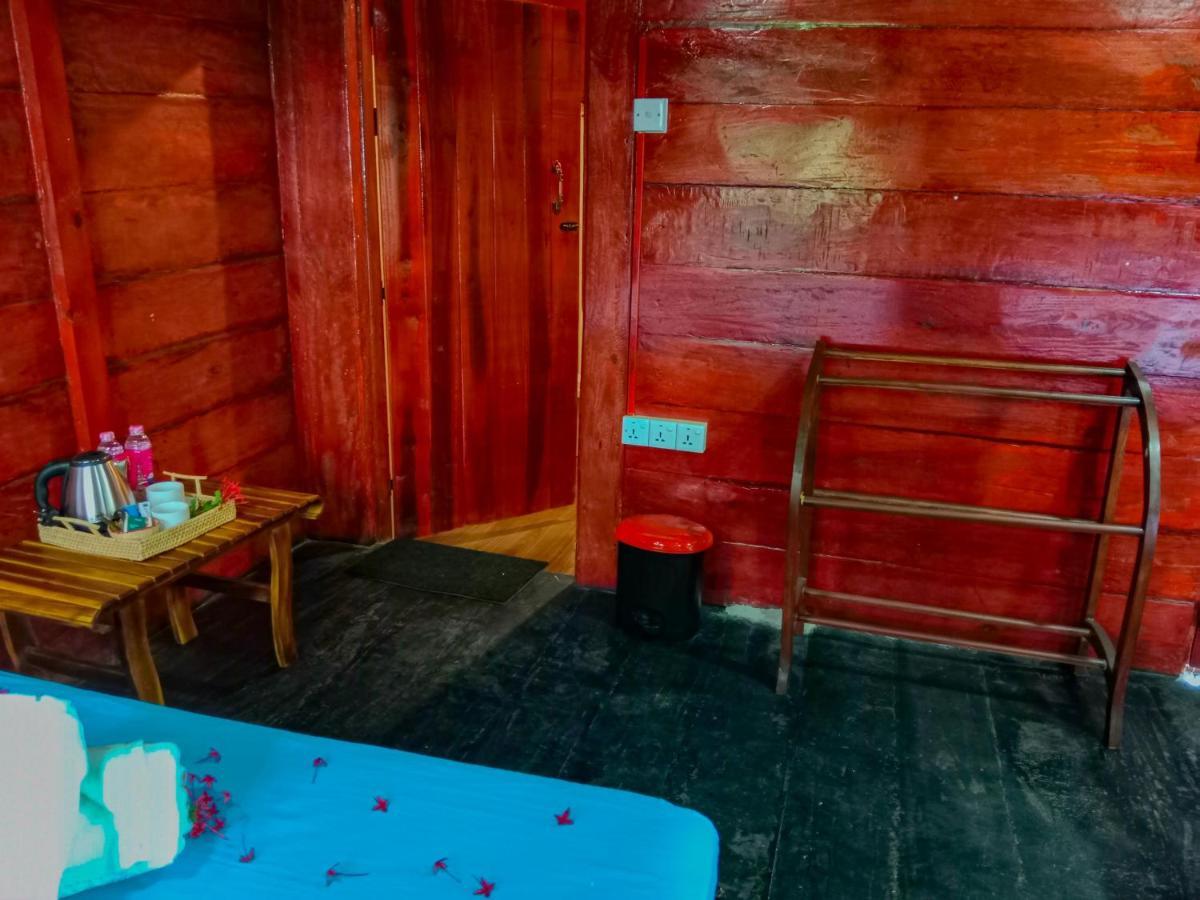 Ceylon Amigos Eco Resort Szigirija Kültér fotó