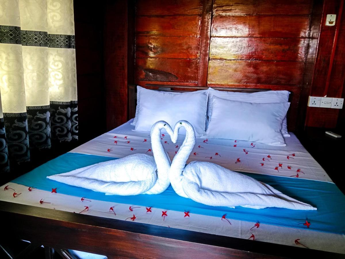 Ceylon Amigos Eco Resort Szigirija Kültér fotó